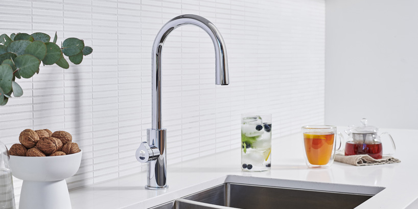 Zenith HydroTap Arc Plus Chrome Lifestyle
